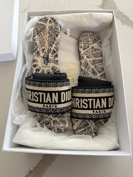 Shoes - Christian Dior Black & Cream Slide Sandals